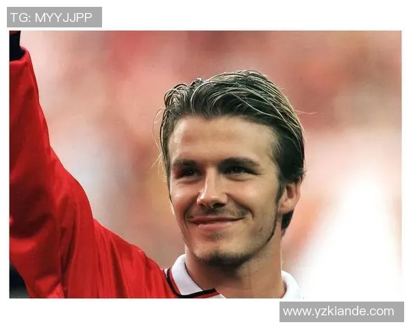 足球场上风采无限 球星帅气瞬间定格展现魅力与实力